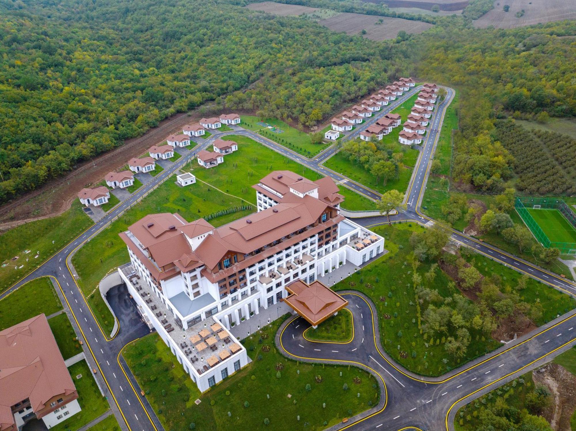 Shabran Wellbeing Resort Pirebedil' Bagian luar foto